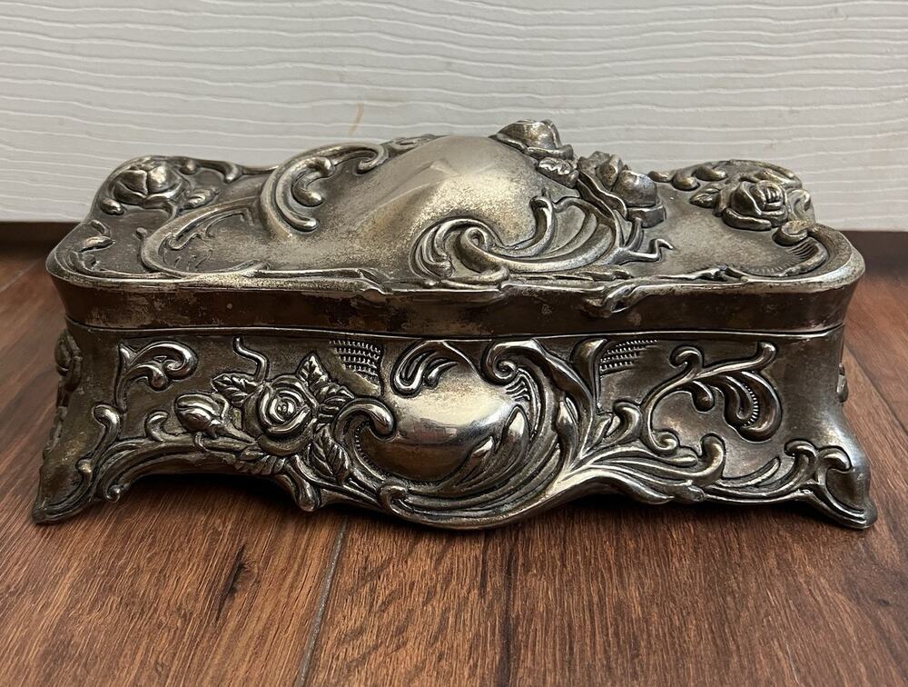 GODINGER Vtg Silverplate Art Nouveau-Style Scroll Roses Repousse Jewelry Box